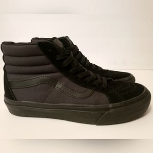 Vans hightop sneaker Size M7 W8.5